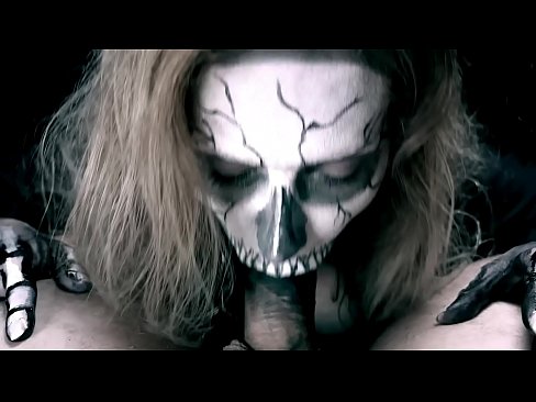 ❤️ Demon qız qara ağzı ilə xoruz əmmək və cum udmaq. ❤️ Porno bizdə ❌️
